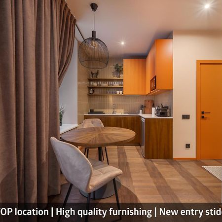 Stylish Old Town Apartment On Mucenieku Street Riga Exterior photo