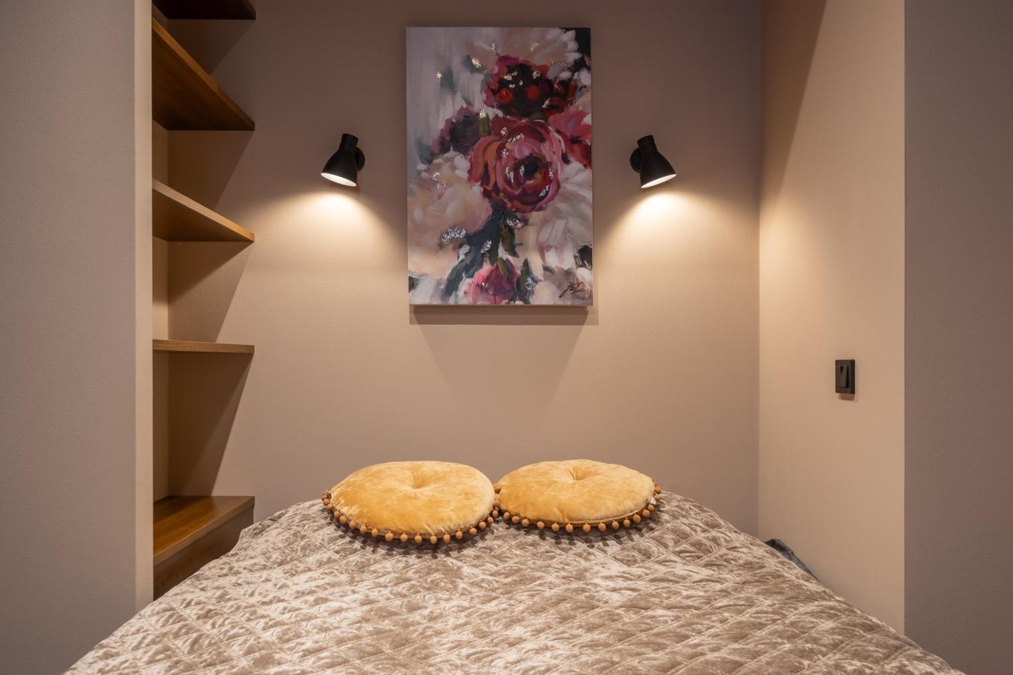 Stylish Old Town Apartment On Mucenieku Street Riga Exterior photo